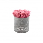 MEDIUM LIGHT GREY VELVET BOX WITH VINTAGE PINK PRESERVED ROSES